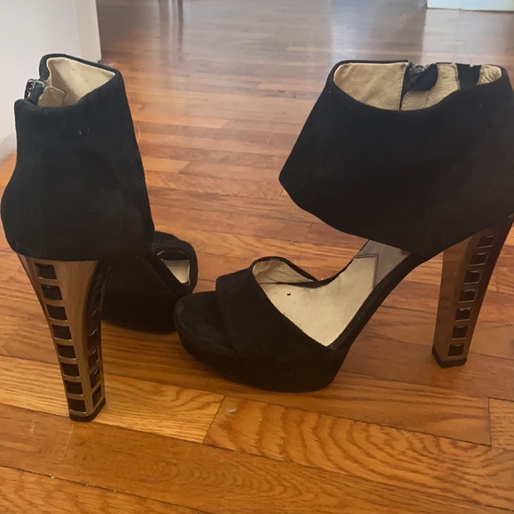 Michael Kors Heels - Picture 2 of 2